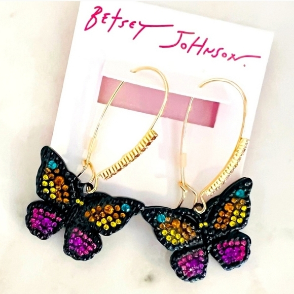 🖤🔹️ Betsey Johnson🔹️ Butterfly Hook dangle earrings ✨️ 🦋 - Picture 3 of 5